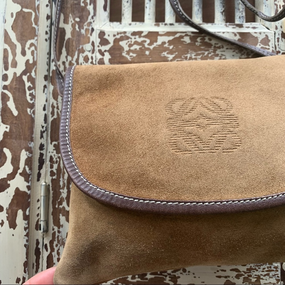 Loewe Suede Vintage Logo Bag - Picture 14 of 15